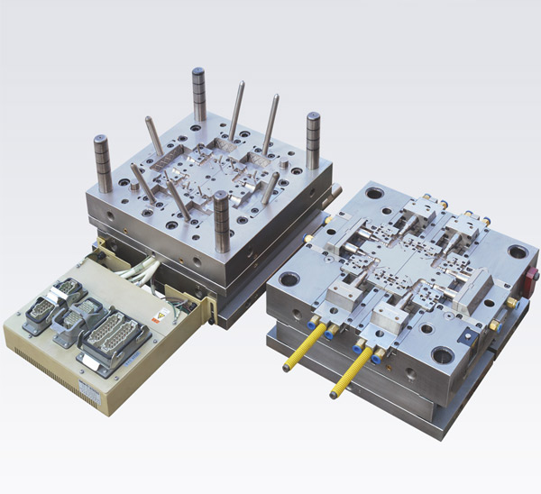 Precision injection mold (tool