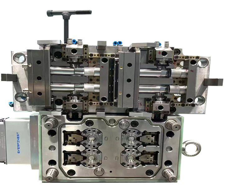 Precision injection mold (tool